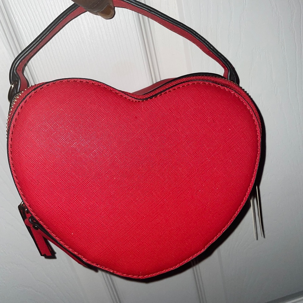 COPY - Brand new red heart purse new with tags